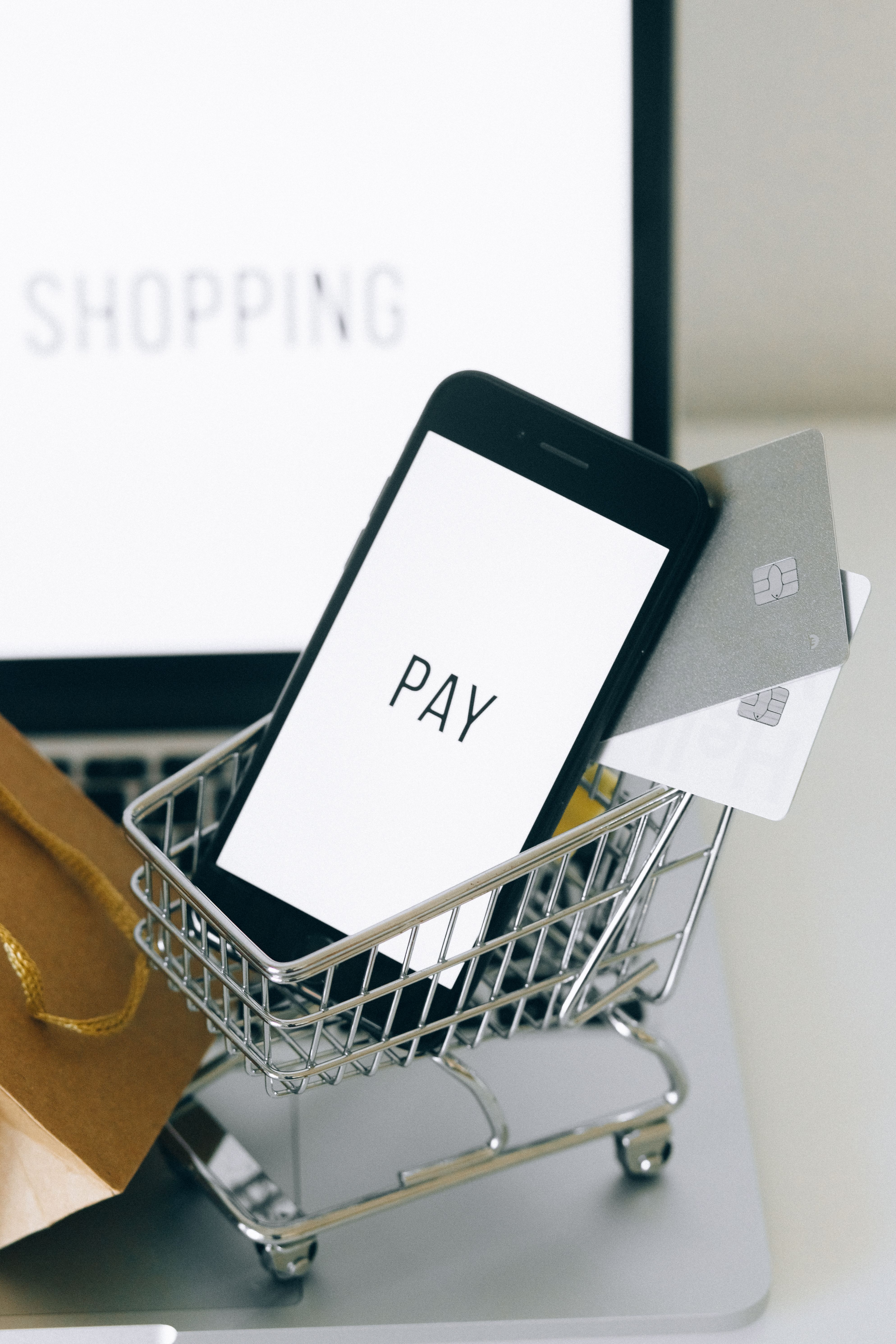 Managing Paylater Debt & Monthly Cash Flow: A Practical Guide For Consumers And Businesses